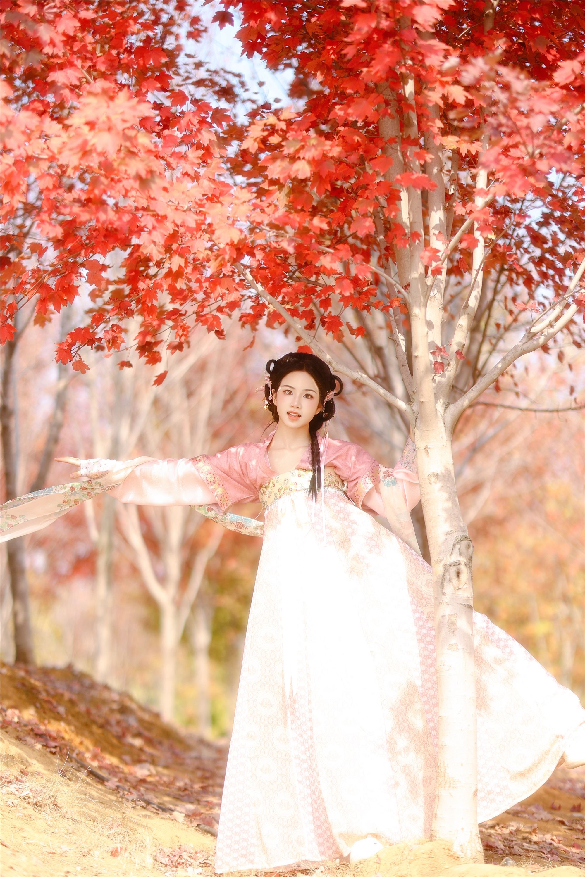 YITUYU艺图语 2025.01.21 枫叶少女 小杜同学